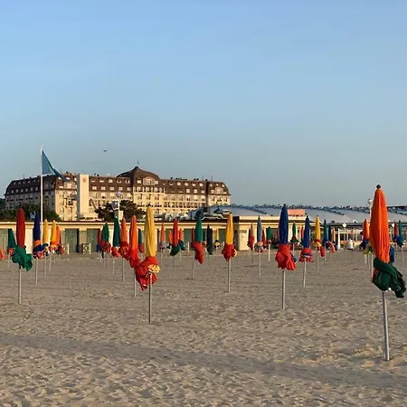 Duplex Au Coeur De Avec Vue Imprenable Et Parking Prive Apartmán